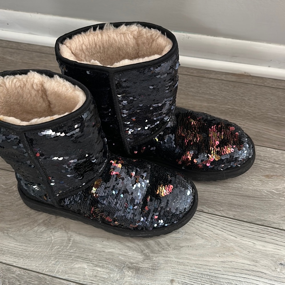 Sequin Reversible Uggs